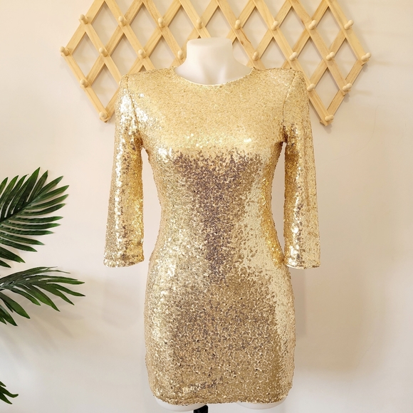 Boohoo Dresses & Skirts - BOOHOO BOUTIQUE Gold Sequin Bodycon Dress (s6) Eliza BNWT